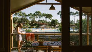 Éco-Resorts en 2024 : Le Futur du Tourisme Durable ?