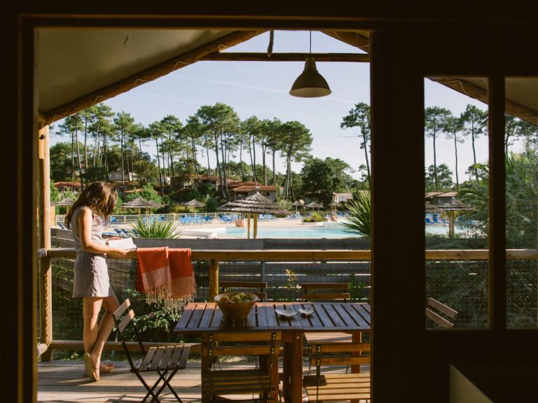cabane africa vue piscine