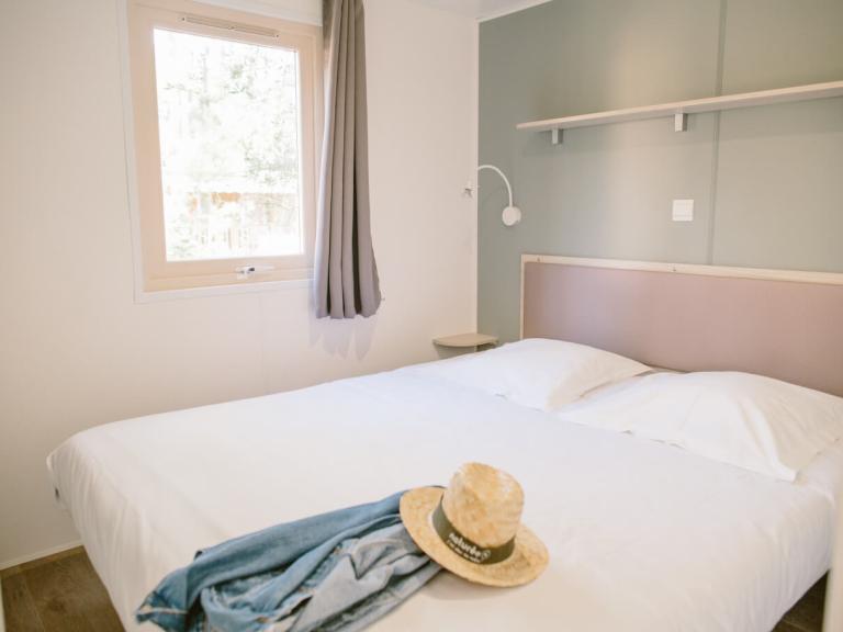 mobil-home cosy chambre principale