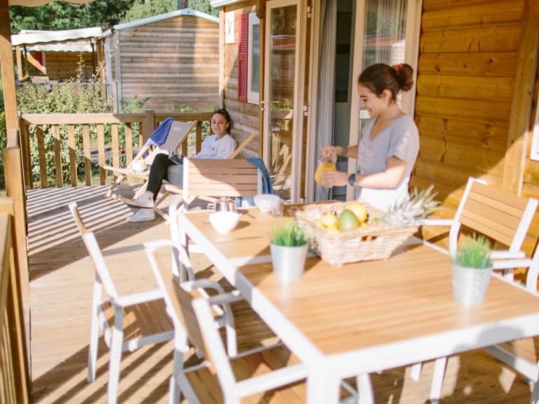 mobilhome cosy terrasse