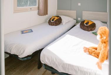 mobil-home cosy chambre 2 lits