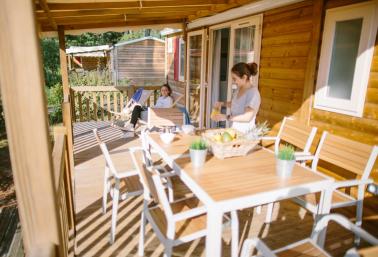 mobil-home cosy terrasse